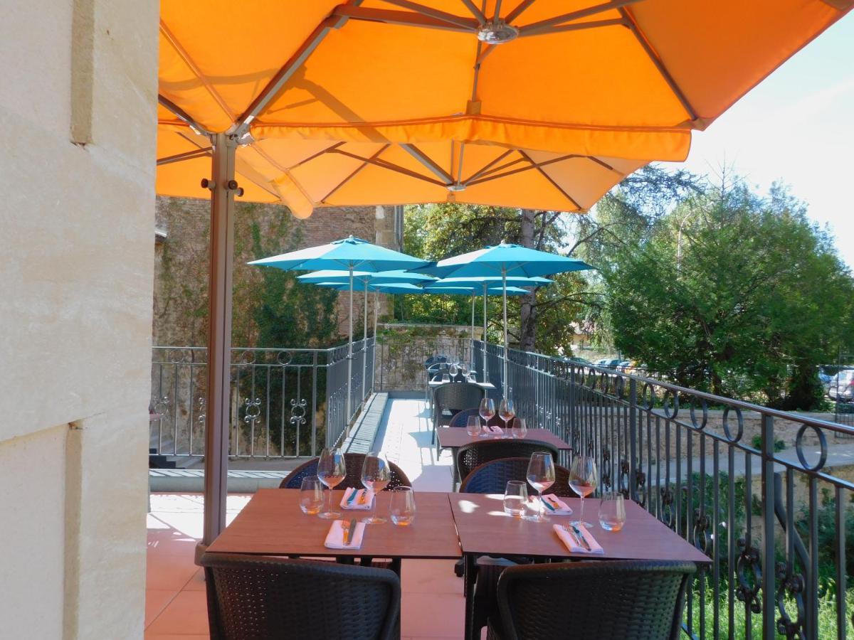 Hotel-Restaurant Des Augustins Saint Cyprien Bagian luar foto